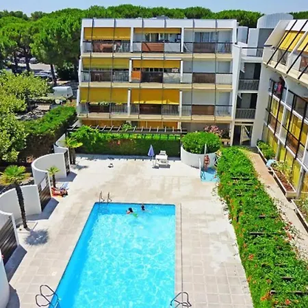 T2 Au Ponant Avec Piscine Apartment *