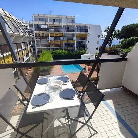 T2 Au Ponant Avec Piscine Apartment